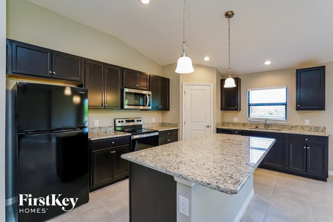 Photo - 2616 30th St SW