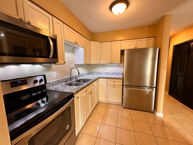 Photo - 1805 SE 15th Pl Unit 2