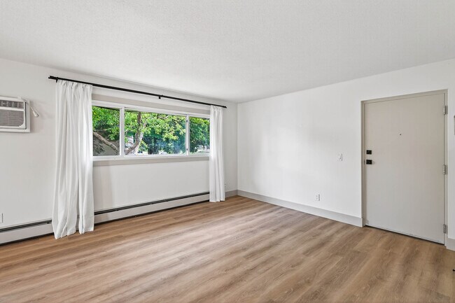 Photo - 135 16th Ave NE Unidad 3