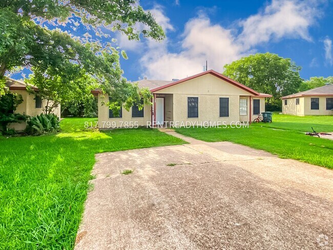 Building Photo - 318 Frontier Dr Unit 318 Frontier Dr.  A ** Rental