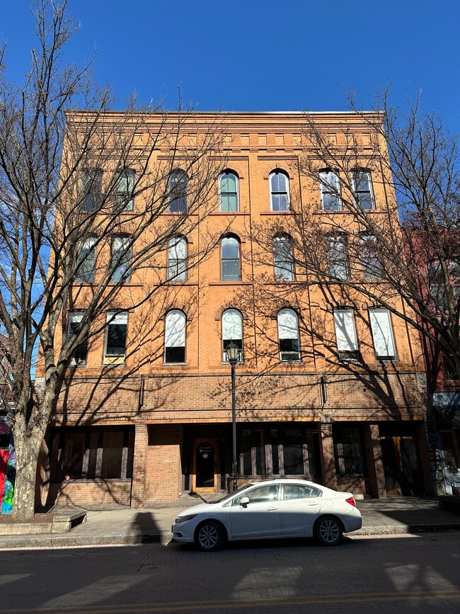 Photo - 108 W State St Unit 3B