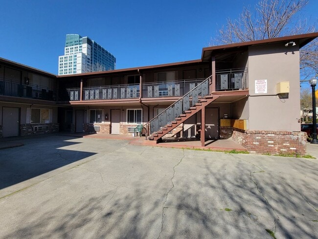 Photo - Midtown Apartments