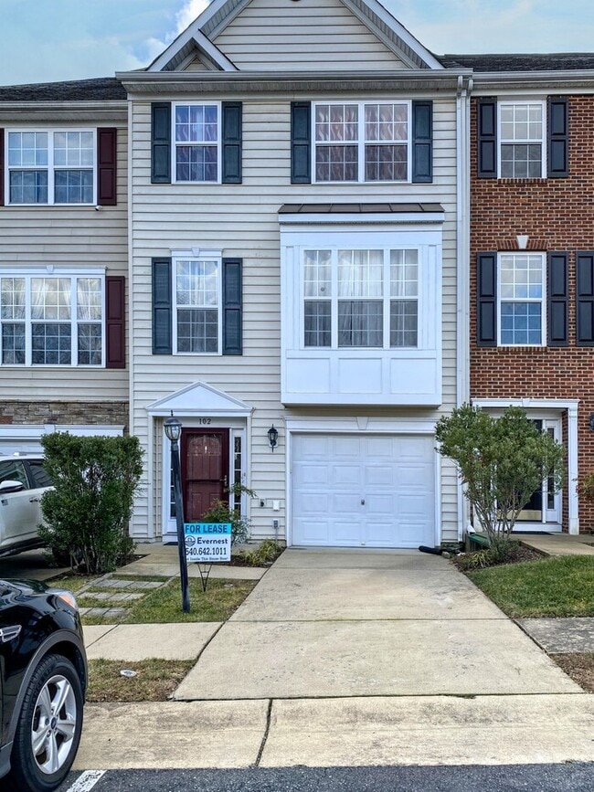 Photo - 102 Mooring Ct Townhome