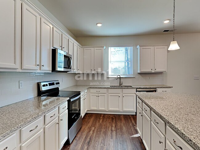 Photo - 1390 Ashlyn Ct