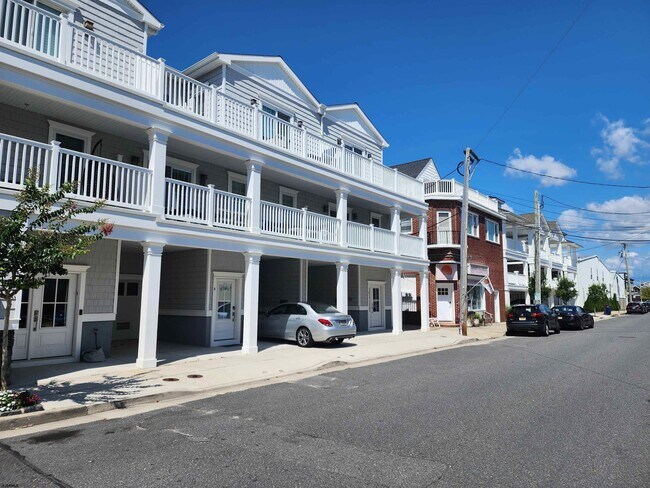Photo - 7801 Atlantic Ave