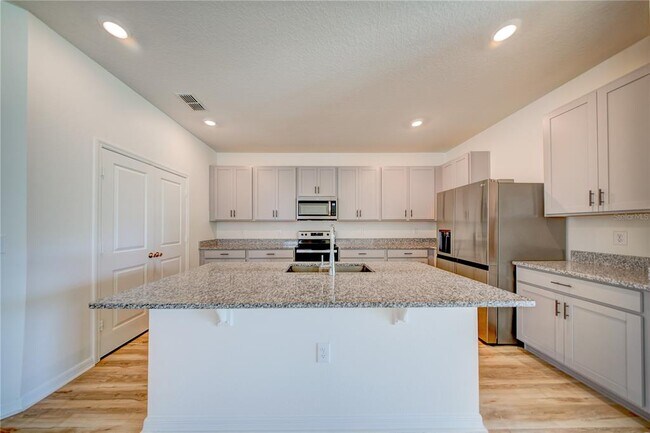 Photo - 16300 Winding Preserve Cir