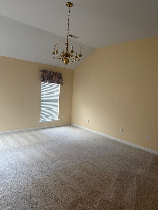 Photo - 3 Bedroom, 2 Bathroom - Florence, AL * Forest Hills Community *