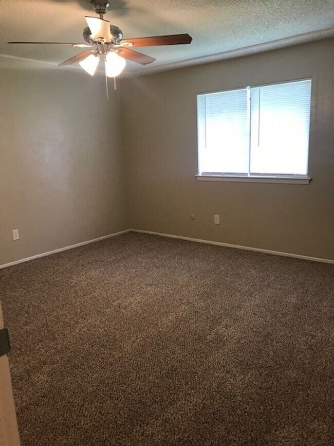 Photo - 3 bedroom in quiet subdivision