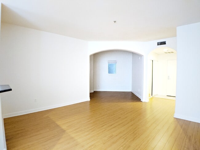 Photo - 1623-1625 Butler Ave