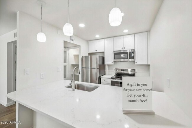 Building Photo - 4139 N 27th St Unit # 3