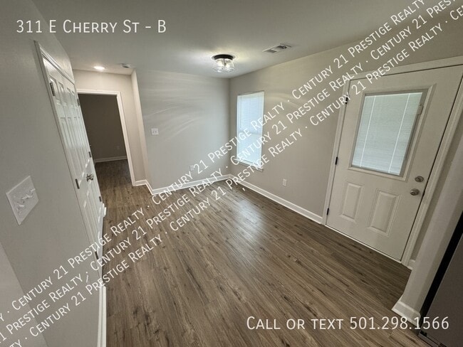 Photo - 311 E Cherry St Unidad B
