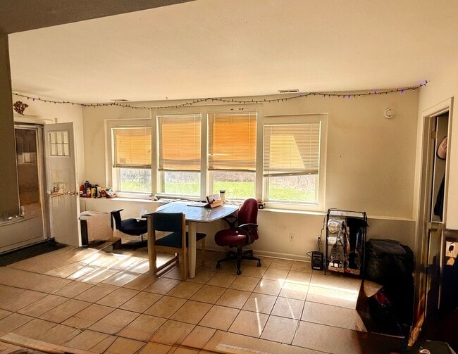 Photo - 1507 Slaterville Rd Unidad Apt 2