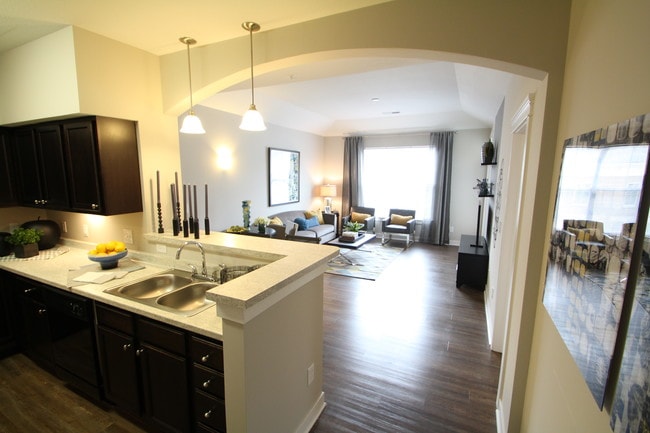 Modelo de 2 habitaciones - Highpointe on Meridian