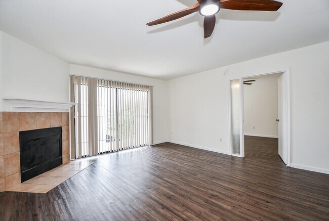 Photo - 2824 S Bartell Dr Unidad 311