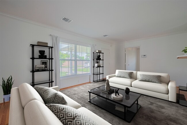 Photo - 3042 Oak Forest Dr