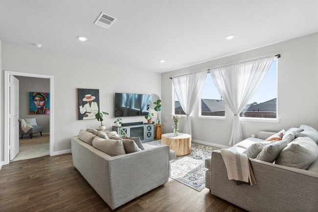 Building Photo - 199 Frostweed Dr