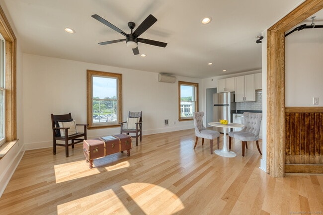 Photo - 11 Main St Unit 301