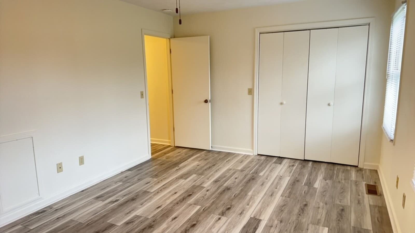Photo - Blacksburg, 3 BR / 2.5 BA, Available September 11th