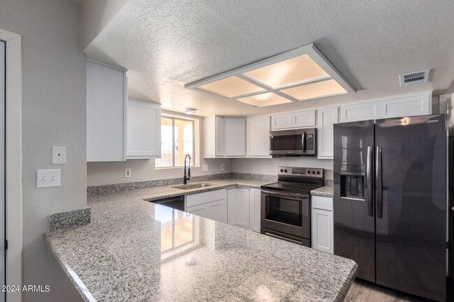 Photo - 2059 E Adobe St