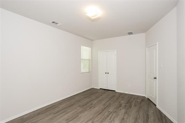 Photo - 5525 Shore Point Trl