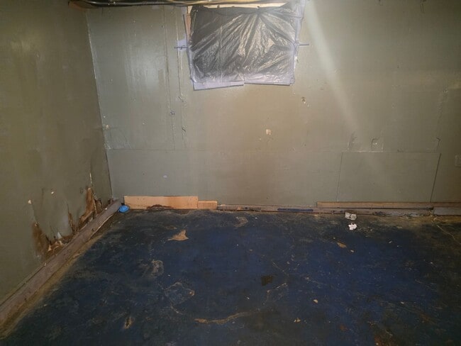 Photo - 2 Bedroom 1 Bath Home $1000.00