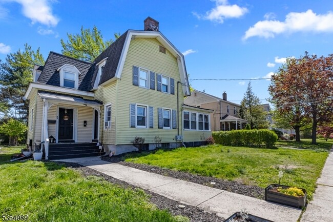 Photo - 37 S Union Ave House