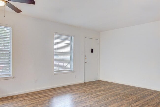 Photo - Townview - Athens