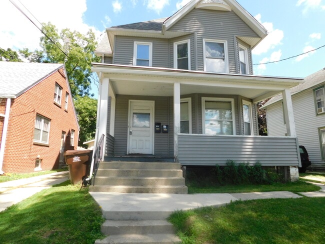 Photo - 1007 S Chicago Ave Unit 2