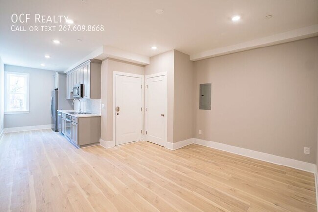 Photo - 720 N Preston St Unit 2F