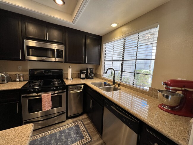 Photo - 1515 Apache Dr