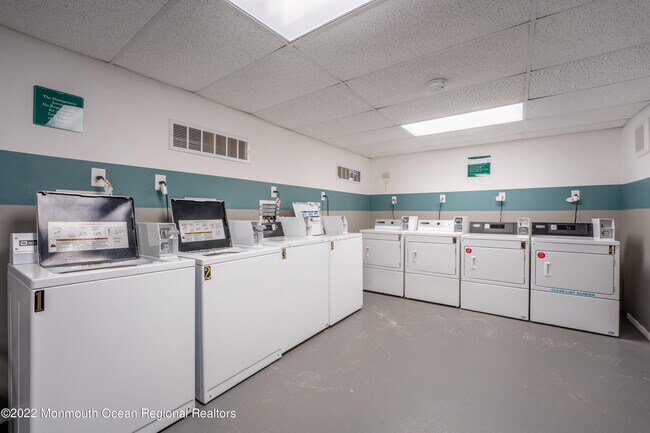 Photo - 199 West End Ave Unidad BLDG 1 - Apt 1