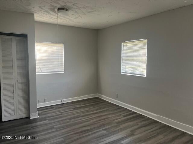 Photo - 1587 W 19th St