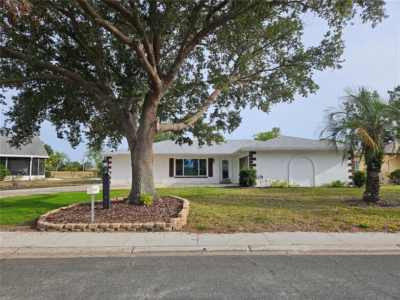 1508 Flamingo Ln
