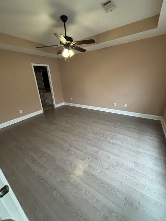 Photo - 818 Bryan Cir