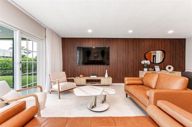 21320 NE 25th Ct