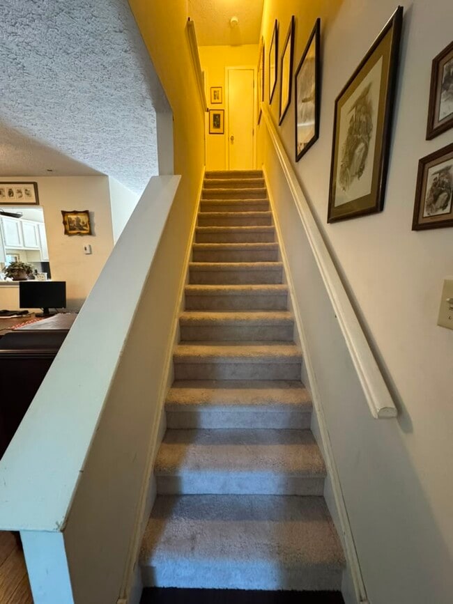 Photo - 103 Gateway Dr
