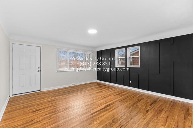 Photo - 1746 Beaupre Ave