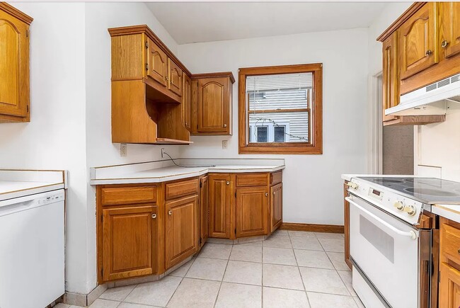 Photo - 1092 S Grandview Ave House