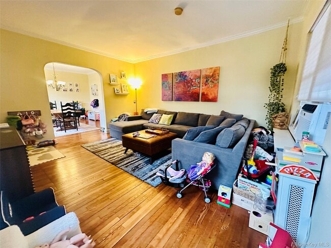 Photo - 231 Manorhaven Blvd