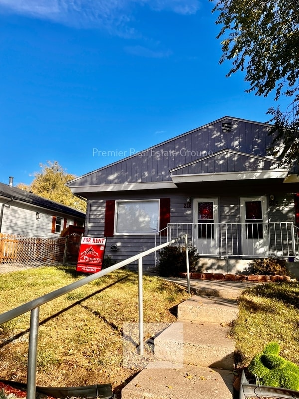 Photo - 218 W Ramona Ave