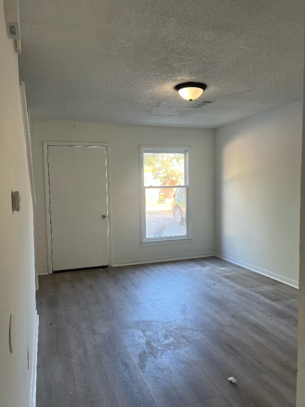 Photo - 3456 Macklen Rd