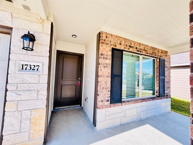 Photo - 17327 Ridge Dr