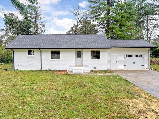 Building Photo - 4056 Dallas Acworth Hwy NW