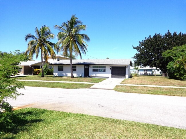Building Photo - 744 Buttonwood Rd Rental