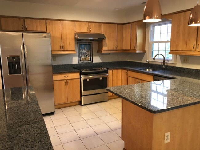 Photo - Spacious Townhome, Great Location!