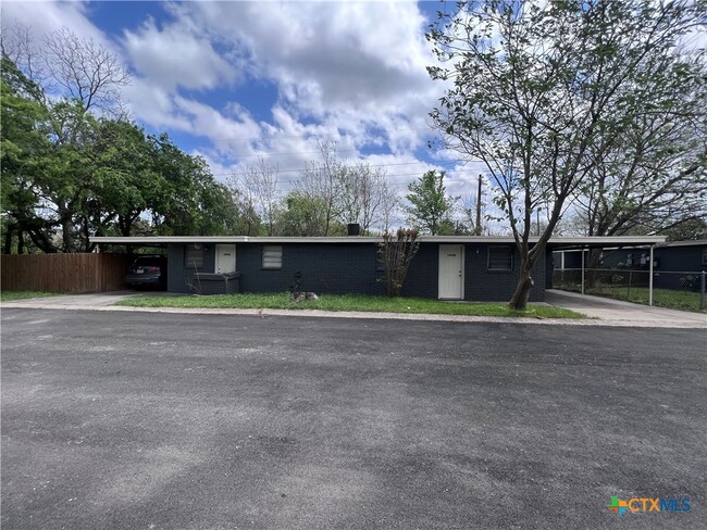 Photo - 1009 Hackberry St Townhome