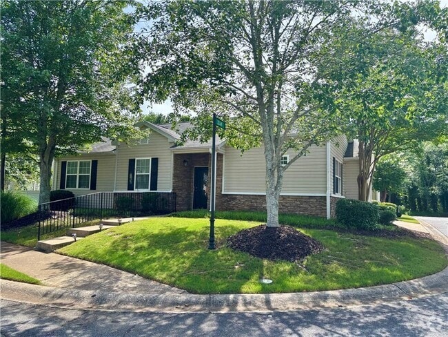 Building Photo - 333 W Oaks Trail Rental