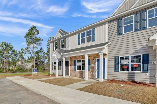 Photo - 732 Cross Brg Wy