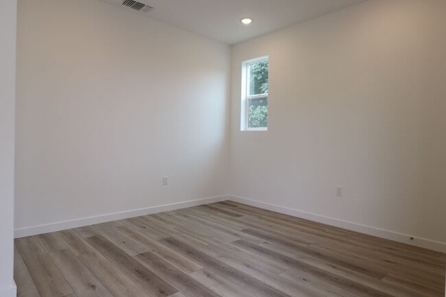 Photo - 1713 River Vis Unit Main