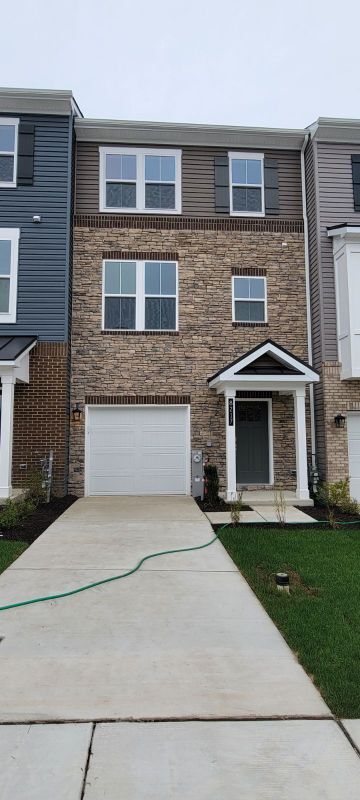 Building Photo - 8217 Longford Rd
